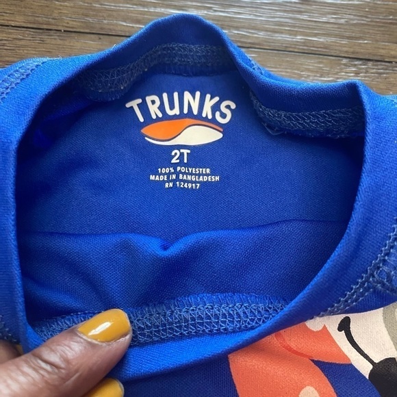 Trunks Surf and Swim 2T swim set 
Shirt and shorts - Picture 3 of 9